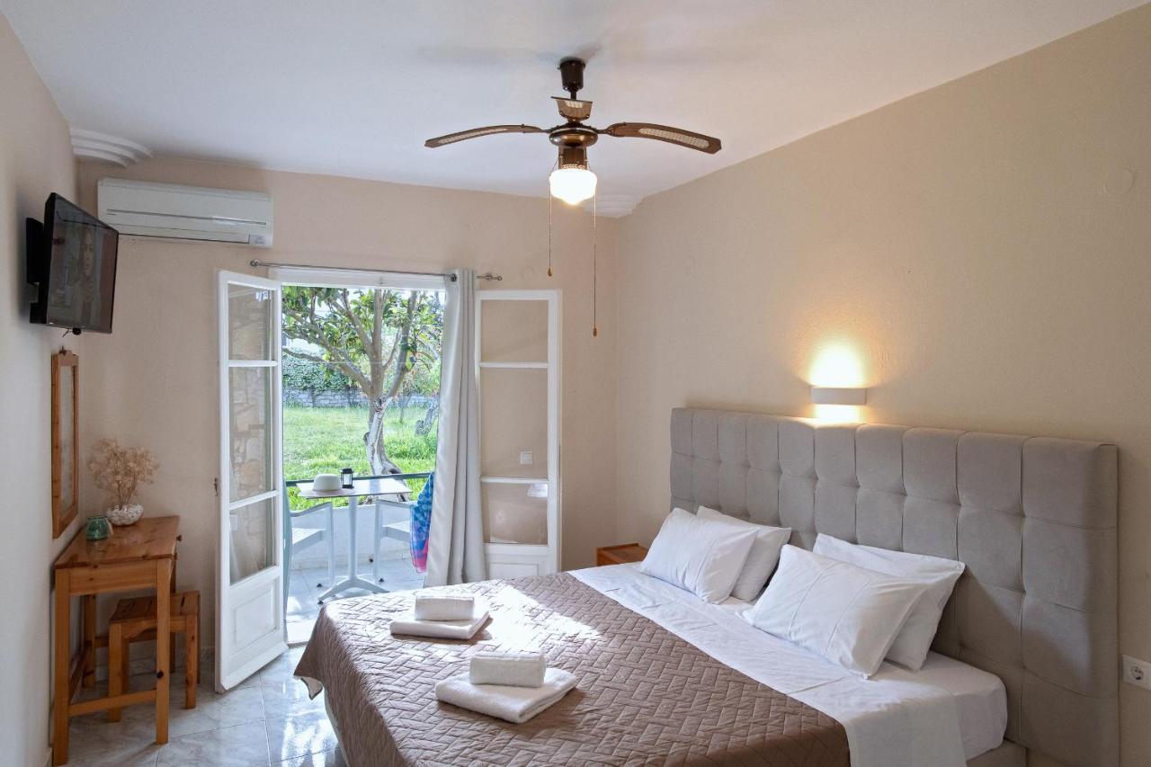 Damaskis Kassiopi Studios Exteriör bild