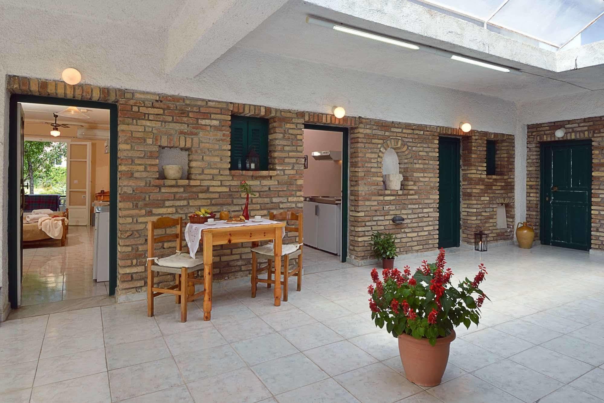 Damaskis Kassiopi Studios Exteriör bild